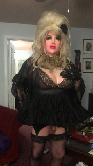 Masked Sissy