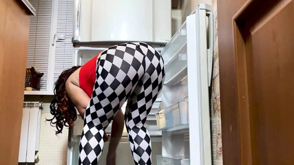 A mature housewife with a gorgeous ass bent down and was fucked in anal