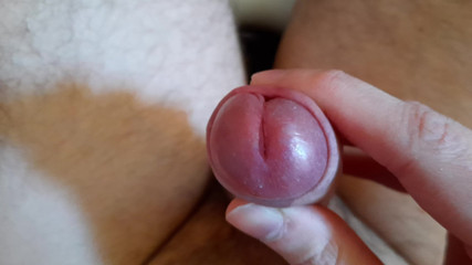 Cumming on his Closet