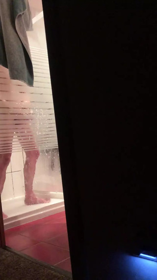 Watching Stepbrother under shower