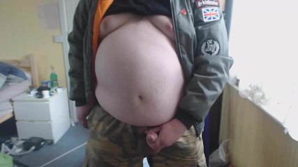 PIpe Smoking fat skinhead