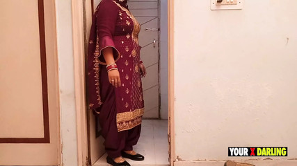 Punjabi bhabhi wants bihari&#039;s dick in her pussy when he is pissing in the bathroom