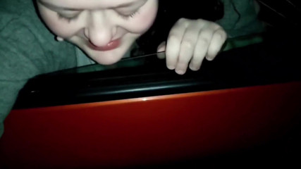 YoungEnglishBBW outdoor dodding handjob