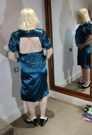 Nottstvslut  Super hot crossdresser Nottstvslut in sexy backless blue satin | Tranny Update | Porn videos