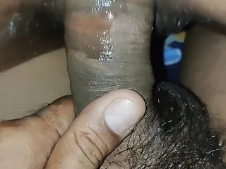 Indian desi bhabhi dekh Rahi thi sexy video devar ka lund hua tight bhabhi dekh kar chudne ko tayaar full sex video