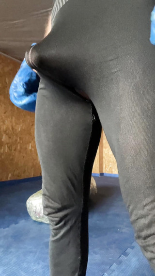 Watch the video about Where are you looking?! Oh no, I got excited at boxing training in leggings! Jerking off in the gym!