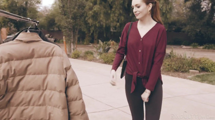 Transfixed - Maya Kendrick's Passionate Sexual Encounter with Gorgeous Stranger Aspen Brooks