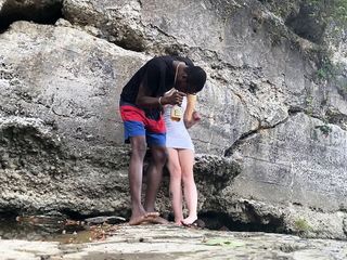 BigDaddyKJ: Interracial Couple Fucks On Hike Pt1