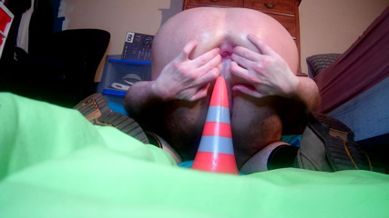 Caution: My dumpy takes a wide load.