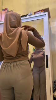 Her Stepaunt's Ass
