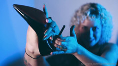 Come see me bouncing on this giant dildo intil I cum! Part 1