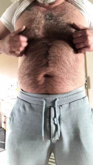 Monsterbear at Home