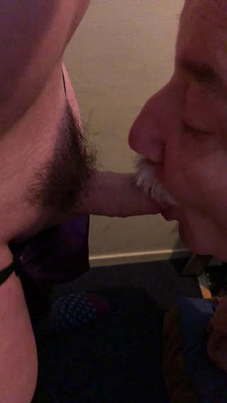 chubby gay suck