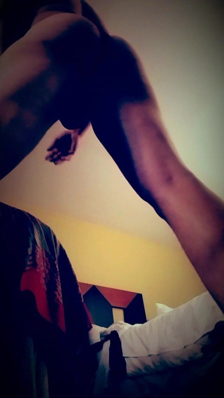 Just showing off my ass :)