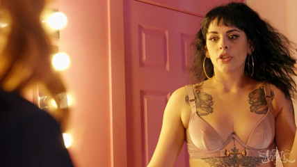 TRANS ANGELS - Maeve Rose's Boyfriend Lets Her Down, But Evie Envy Gives Her The Facial She Craves