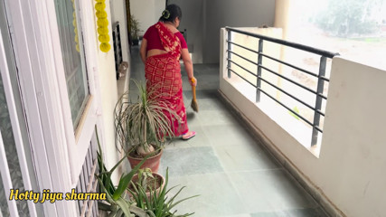 Ghar me kam karane wali maid ko malik ne choda