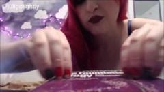 Giantess Nail Tapping