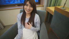 A004B02 A married woman who guarantees nukel with just her face. "I want to change into a real woman."