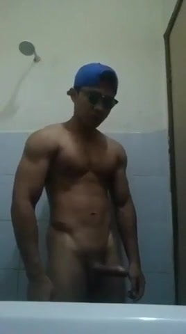 big muscles &amp; dick asian boy (30'')