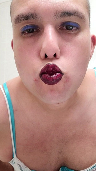 Cd dress up and cums hard.