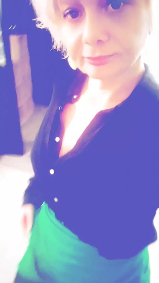 Hello You I Introduce Myself to Sophie Mature Woman Who Loves to Suck Dicks and Take Them in My Ass Join Me