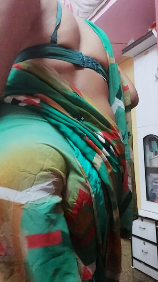 Indian shemale in saree fucked