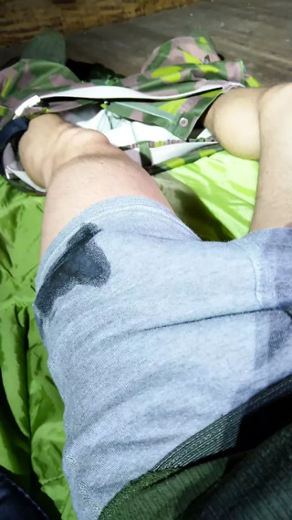Cumming in Finnish army underwear