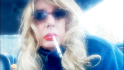 SMOKING VIRGINIA SLIMS 120 MENTHOLS IN MY RIDE thumbnail