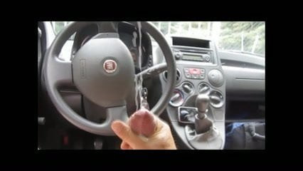Wanking in the car, nice big cumshot