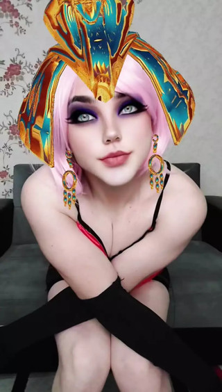 Egyptian Royalty: Ankhesenamun, the Alluring Princess thumbnail