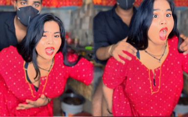 Beautiful Mami Seduced Me While Cooking in Kitchen – Hot Sex