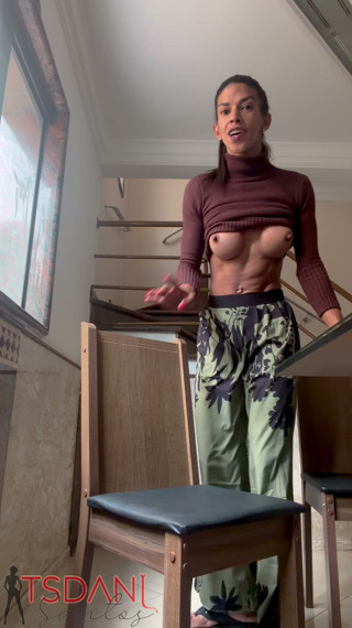Daniela Santos, the Trans Woman with the Big Cock, Showing off Her Body at Home
