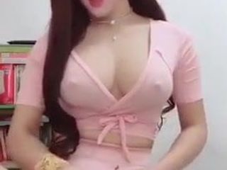 Asian girl&rsquo;s solo masturbation