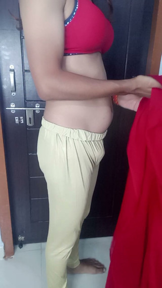 Indian stepmom seduce stepmom wearing infront of red saree removing