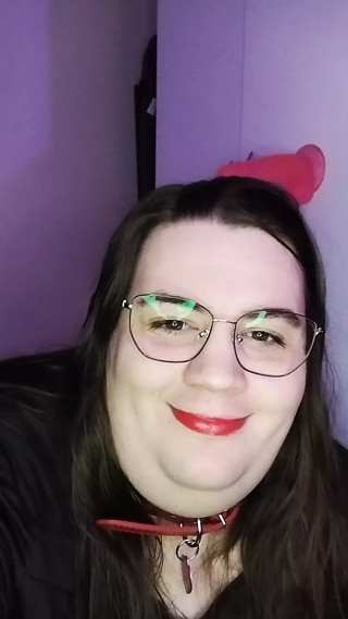 Bbw crossdresser enjoys anal pleasure with a fancy horn