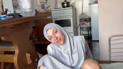 Muslim-piss-on-u