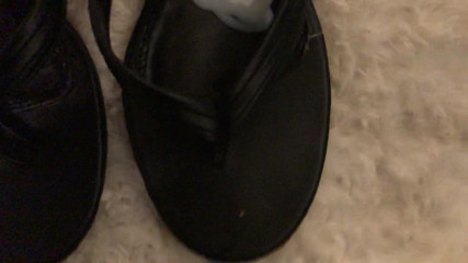 Thong heels