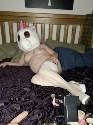 mature tranny unicorn play time with anal toys and fuck machine