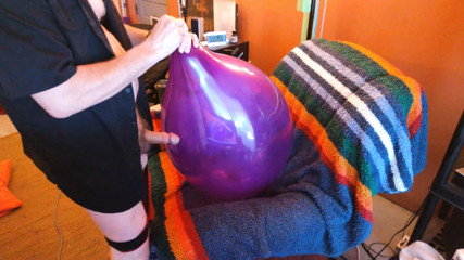 96) Large Round Balloon Inflated by Daddy - Balloonbanger