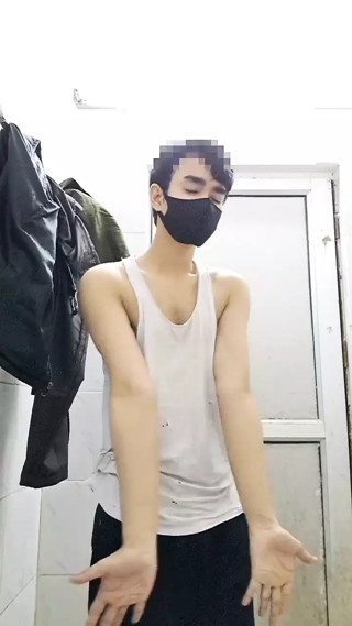 Showing off My Little Body