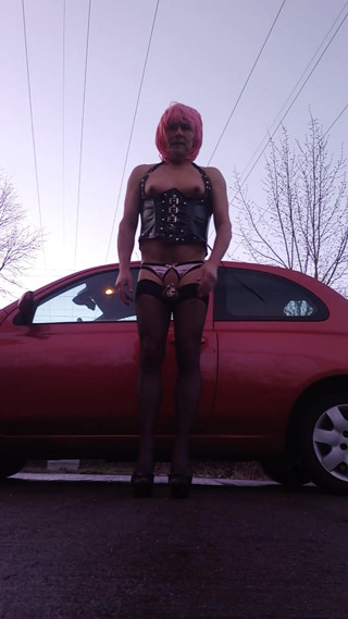 diderot2039 mal wieder als Sissy Martina