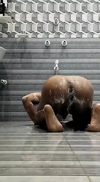 Pakistan bottom