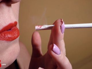 Pretty Woman Smoked, Blowjob Cock and Cum on Face