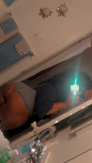 Baee