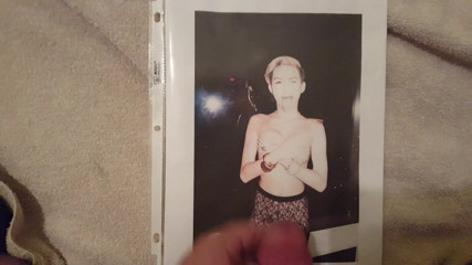 Cum Tribute Miley Cyrus