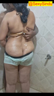 Couple Hot Bathing Kissing