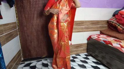 Banarasi Sari Mein Sundar Bhabhi Ki Hindi Awaaz Mein Pehla Baar Chudai