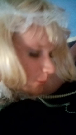 sissy speaking swedish