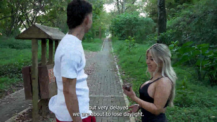 I fuck a stranger in public and he cums in my mouth... I hope no one saw us! Naty Delgado