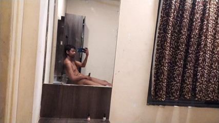 Honey boy big black dick cumshot on hotel room